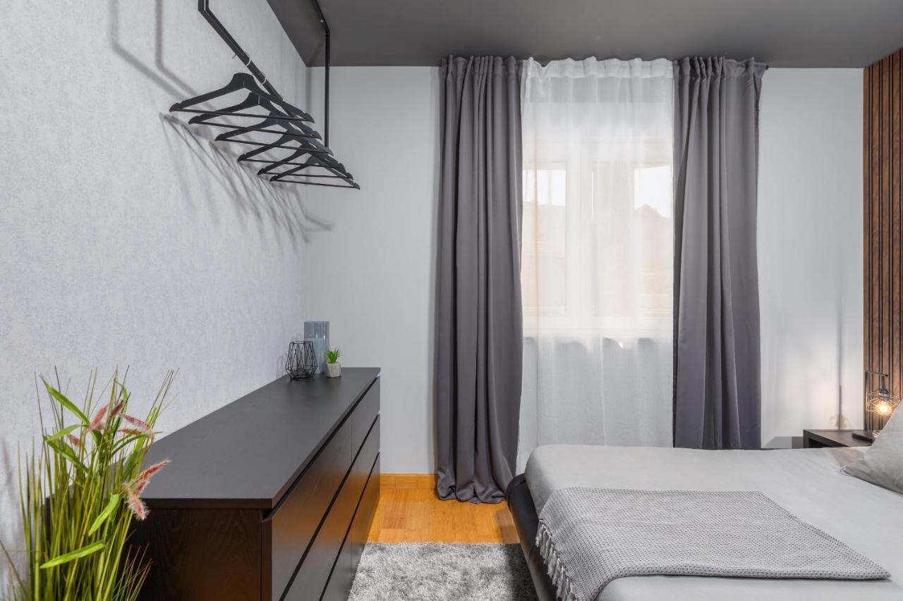 Lux Apartment Teo - New PUY Eksteriør bilde