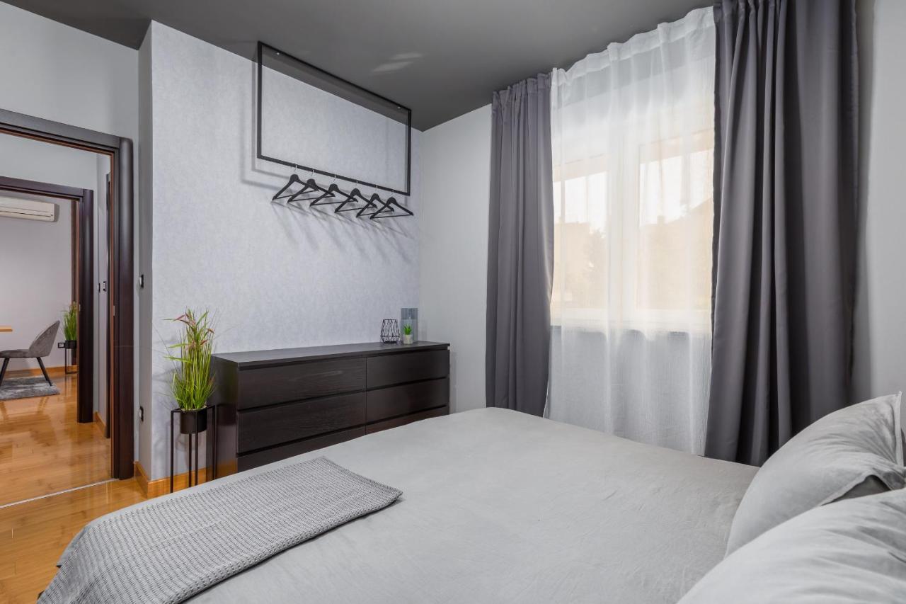 Lux Apartment Teo - New PUY Eksteriør bilde